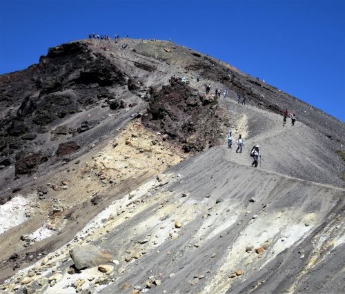 Tongariro Circuit, descending from Red Crater
